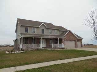 825 Merganser Ln, Peotone, IL 60468