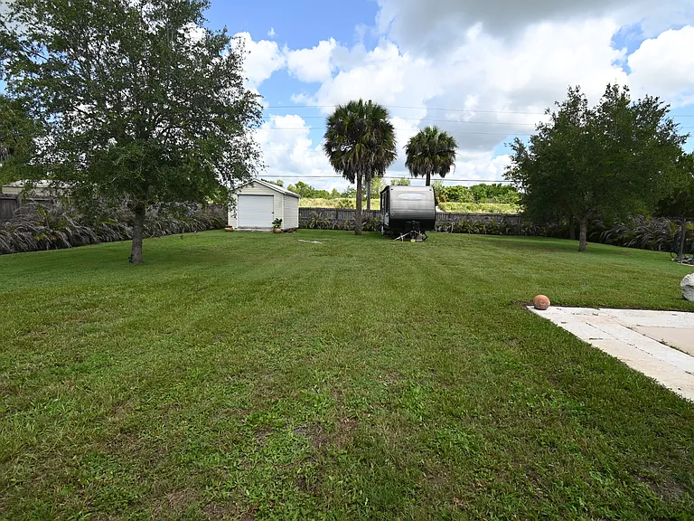 985 Quail Run — Photo 23