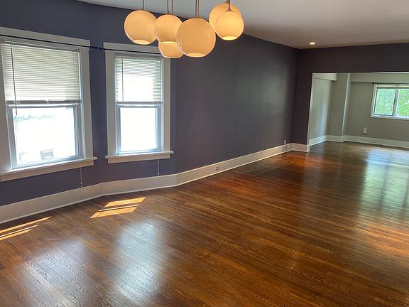 3rd image of 65 Sterling Ave