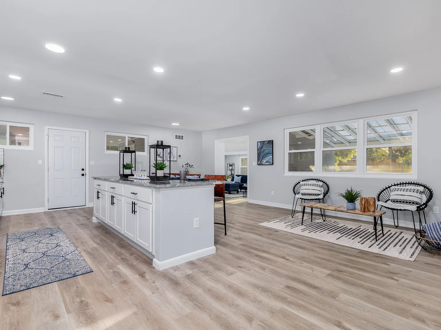 3 bed, 1720 sqft, $2,750 — Photo 4