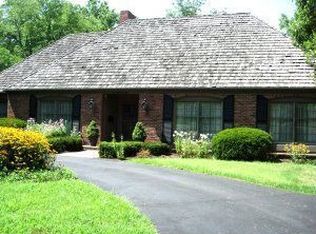 103 W Burnam Rd, Columbia, MO 65203