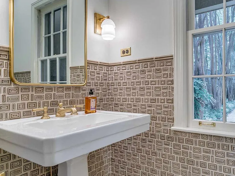 5711 Shady Grove Rd — Photo 13