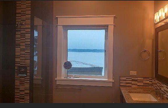 4th image of 12558 Shorewood Ln SW