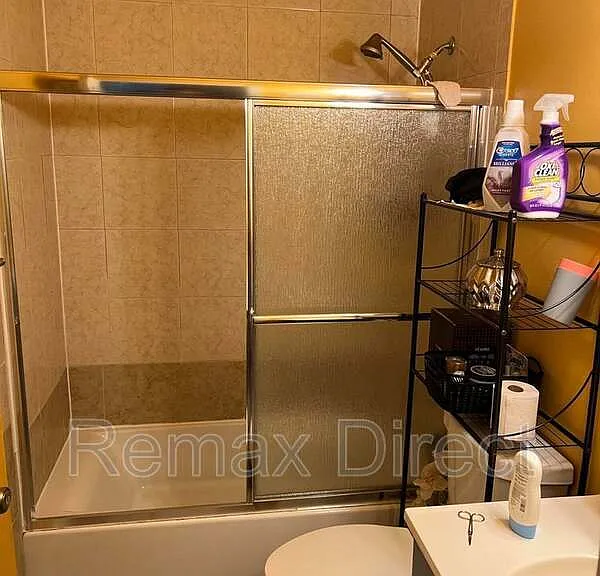 5112 Cornell Walk — Photo 1
