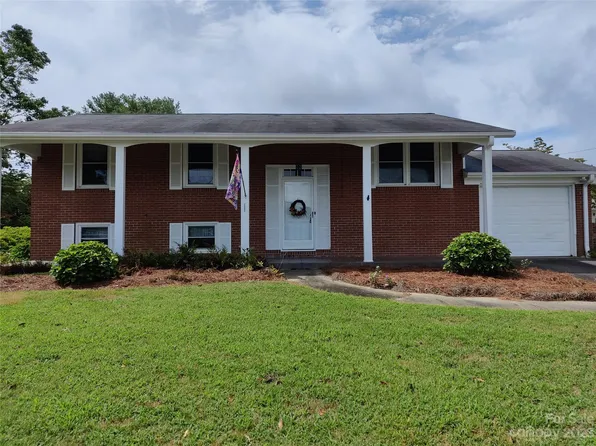 2003 Raney St, Faith, NC 28146