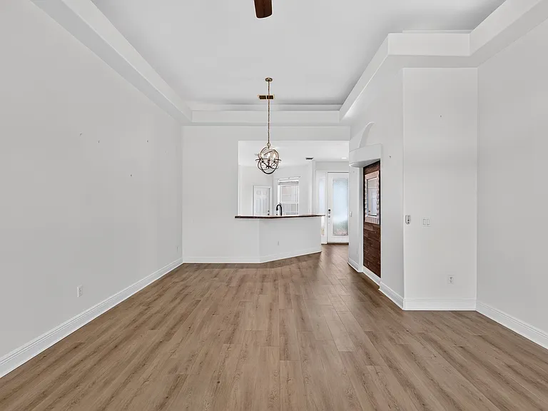 166 Sedona Cir — Photo 17