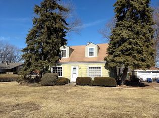 7758 W 92nd St, Oak Lawn, IL 60457
