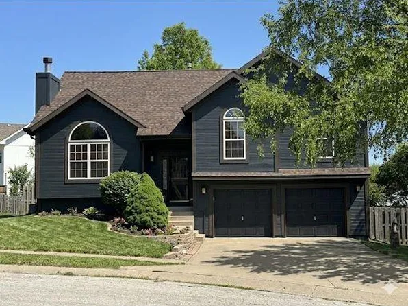 14503 Shamrock Way, Smithville, MO 64089