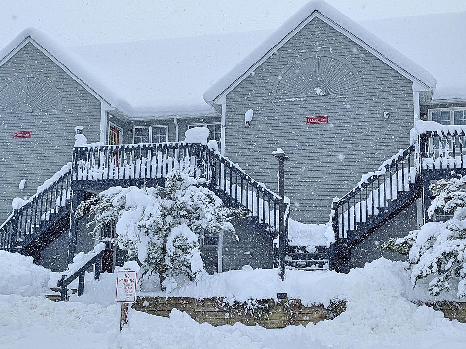 1st image of 9 Cherry Lane #10