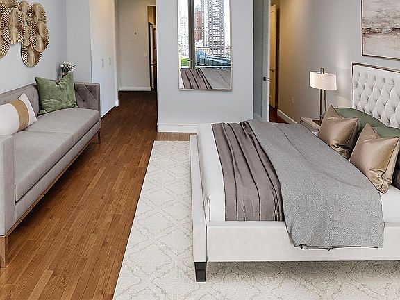 3rd image of 160 W 62nd St APT 11D