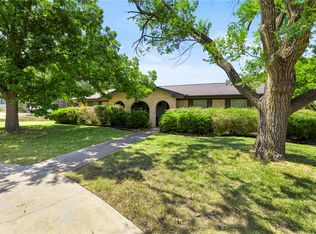 1007 Oak Hollow Dr, Leander, TX 78641