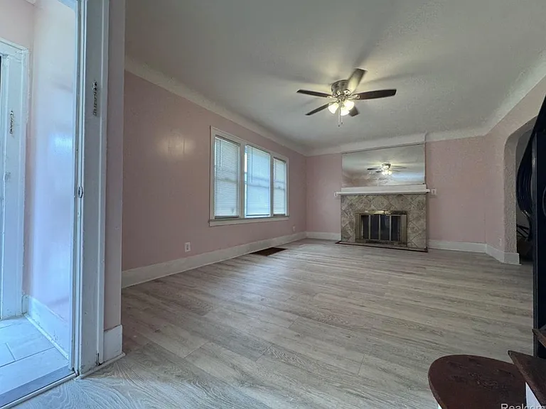 13592 Monica St — Photo 2