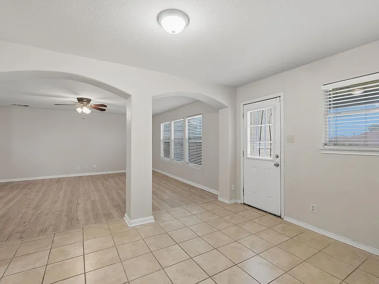 7038 Hallie Spirit — Photo 12