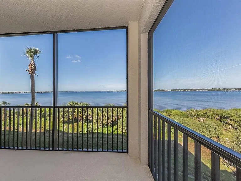 920 Tidewater Shores Loop #307 — Photo 4