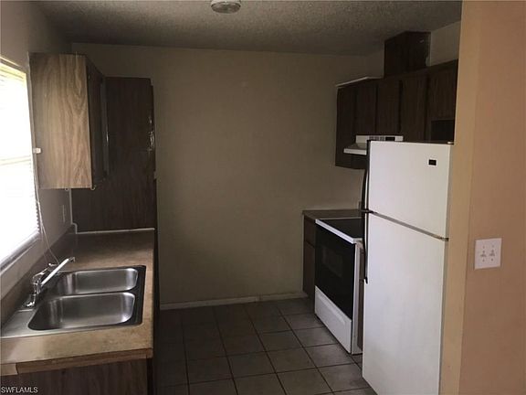 3rd image of 403 Hancock Bridge Pkwy APT 4