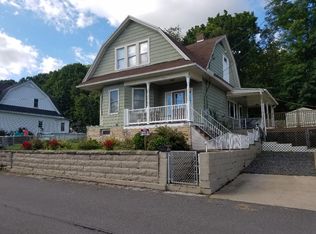 1529 W Independence St, Coal Township, PA 17866