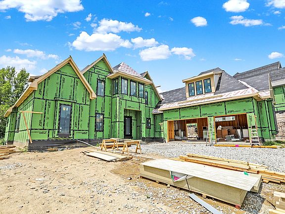 3rd image of 45 Chatham Hills Blvd