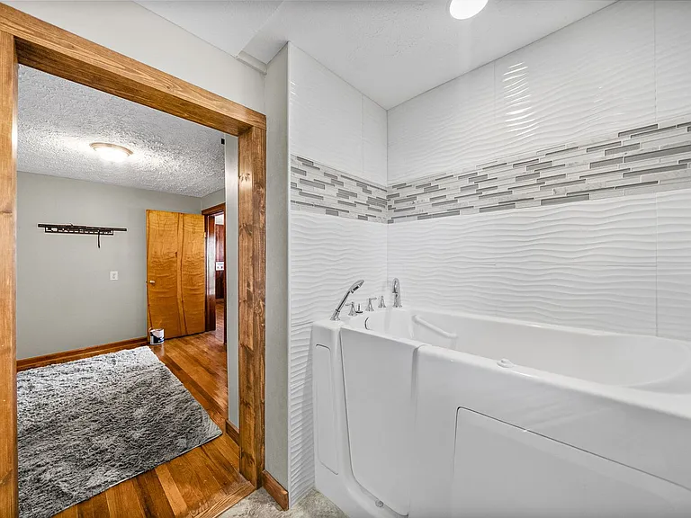4540 Canton Pike — Photo 17