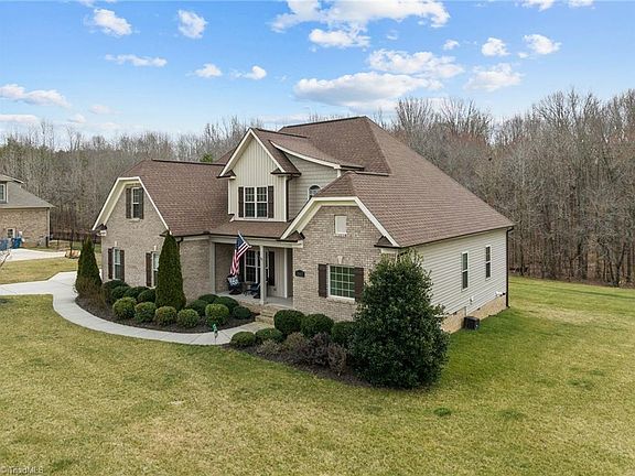2nd image of 2662 Brooke Meadows Dr
