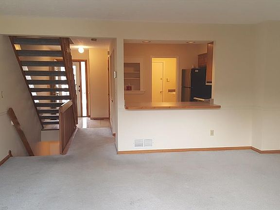 2nd image of 7131 N Nightingale Pl