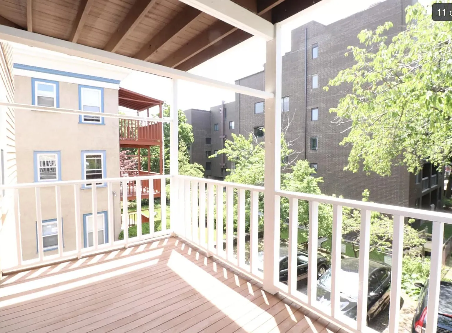3 bed, 1300 sqft, $4,200 — Photo 2