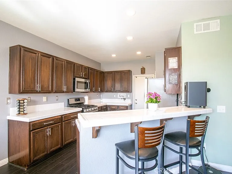 29208 Dakota Dr — Photo 8