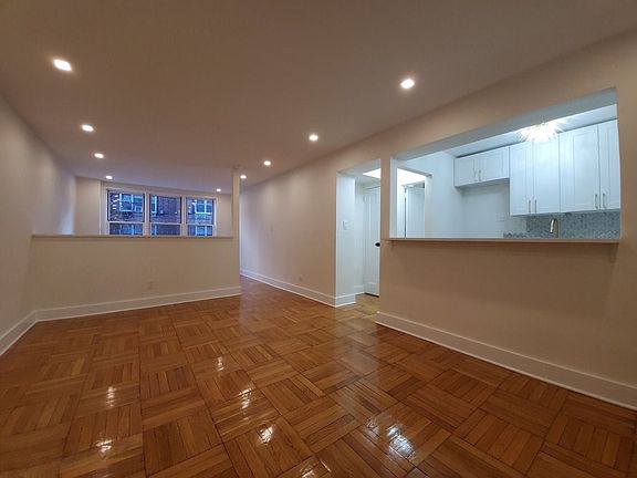 4th image of 745 E 31st St APT 2C