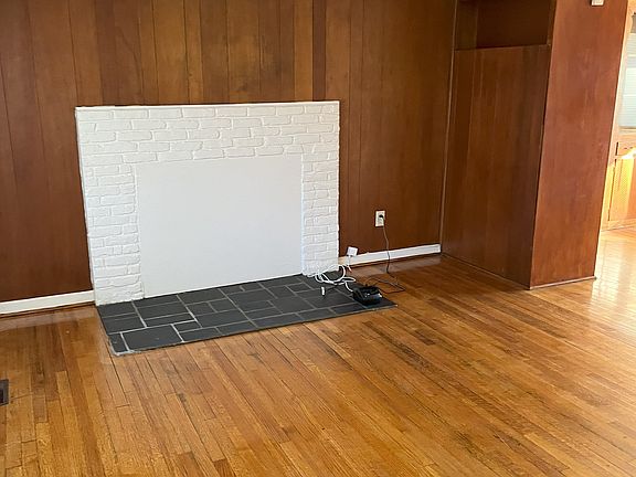5th image of 428 Eastwood Dr
