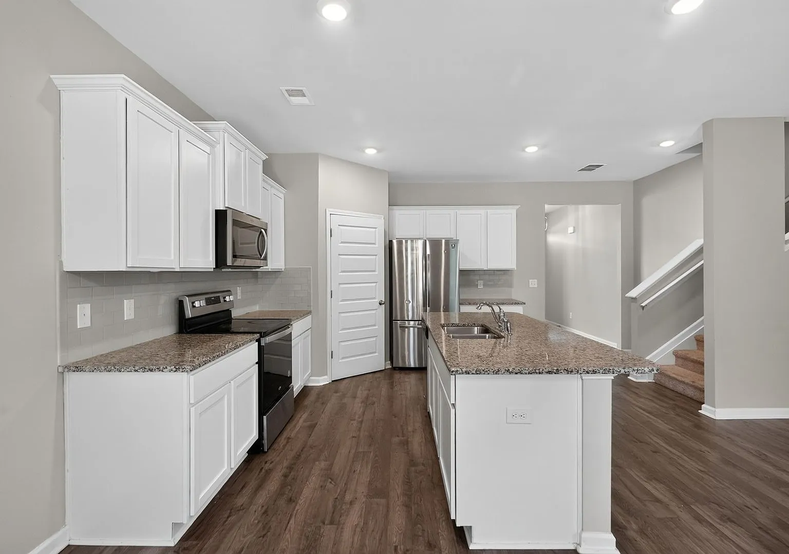 Spacious 5BR House in Augusta — Photo 4