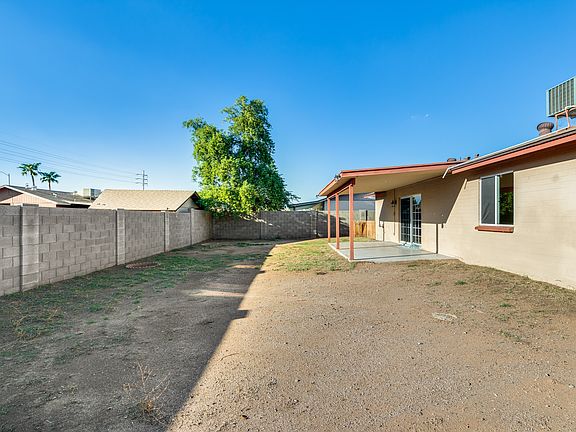 4th image of 18250 N 10th Dr