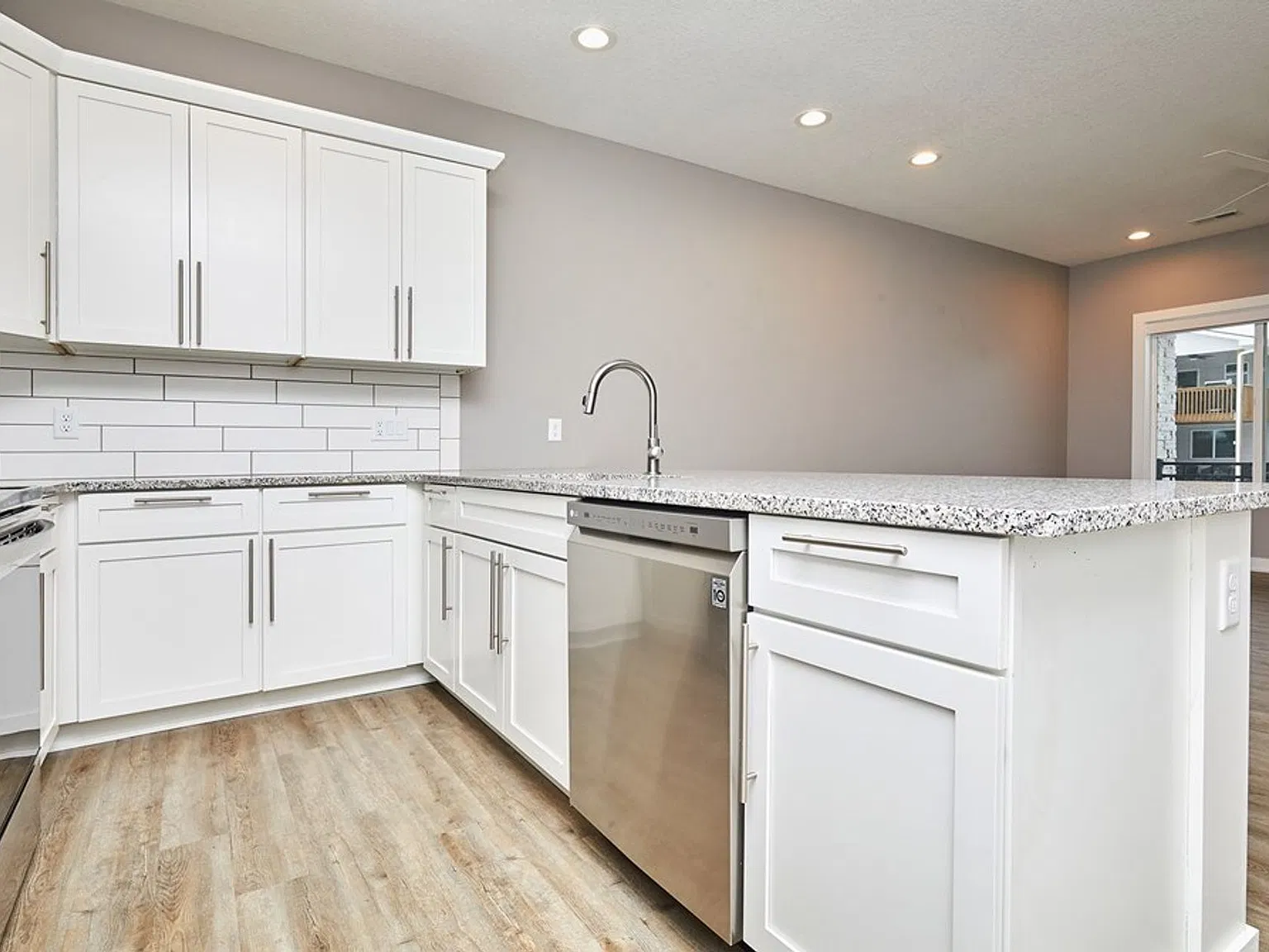 2339 SE Sydney Ln - 3BR 2.5ba Townhouse in Waukee — Photo 1