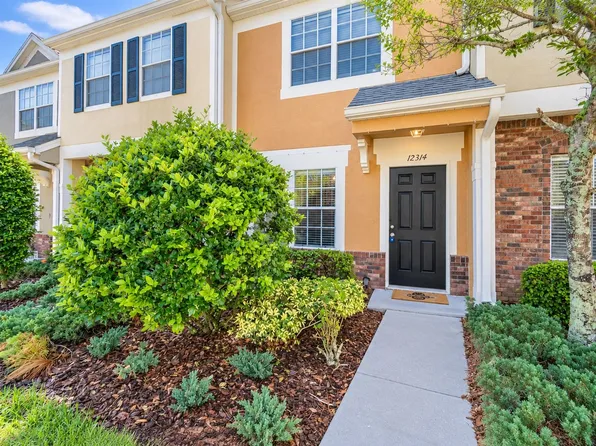 12314 Berkeley Square Dr, Tampa, FL 33626