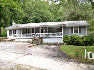 32 Hawthorn Ln, Clayton, GA 30525