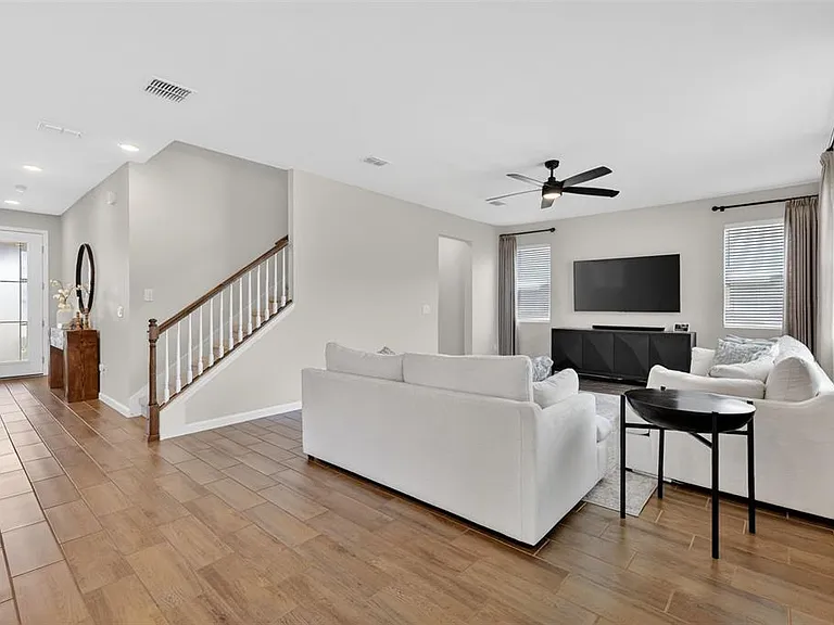 3710 Malad Way — Photo 12