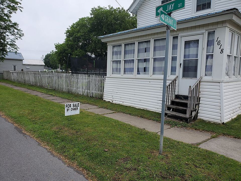 1st image of 1618 Jay St