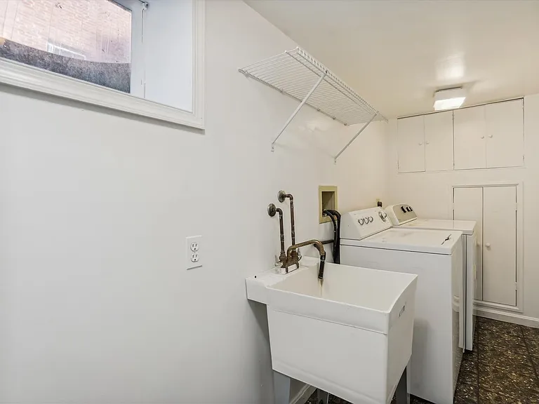 5212 Augusta St — Photo 30