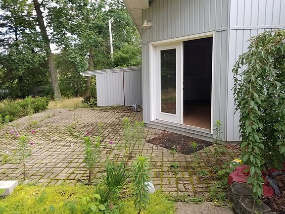 4th image of 222 Woodland Dr