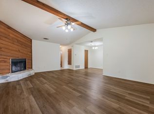 2109 Holly Springs Dr, Taylor, TX 76574