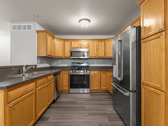 4th image of 13249 Turnberry Ct