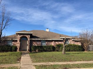 523 Glenwood Dr, Lancaster, TX 75146
