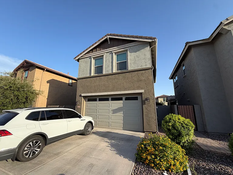4138 E Jones St — Photo 4