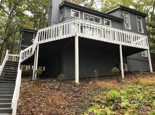 6155 Decker Rd, Bushkill, PA 18324