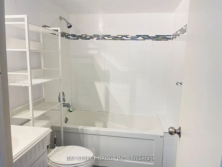 1001 Bay St #2213 — Photo 14