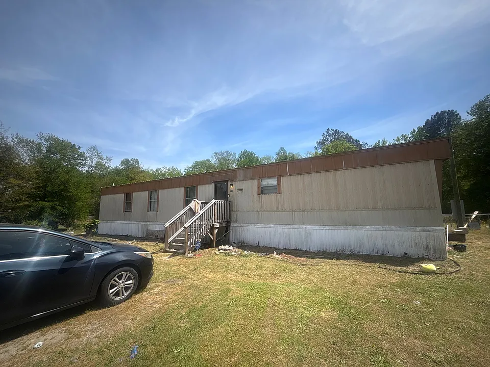 390 Country Springs Dr