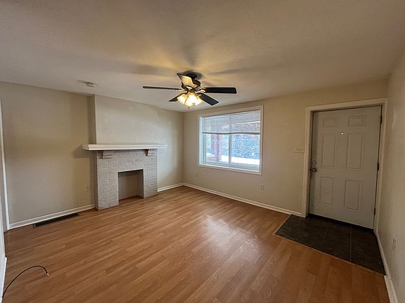 2nd image of 5121 Cypress St