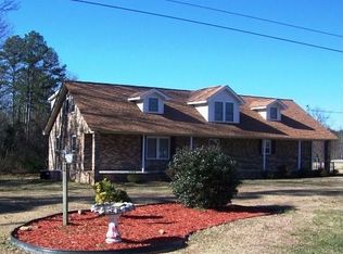 918 Telephone Tower Rd, Laceys Spring, AL 35754