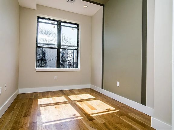 5th image of 252 Melrose St #2H