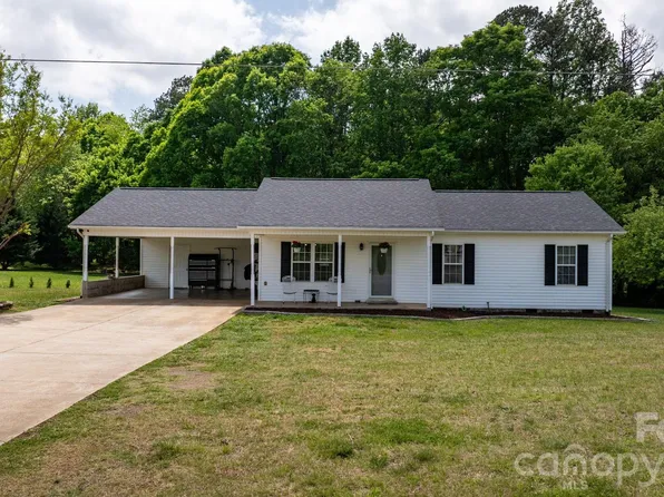 900 Pine Mountain Rd, Hudson, NC 28638
