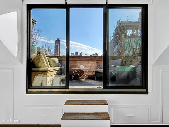 5th image of 141 W 85th St APT 4