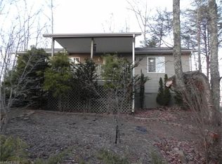 300 Whispering Ridge Farm Ln, Mill Spring, NC 28756